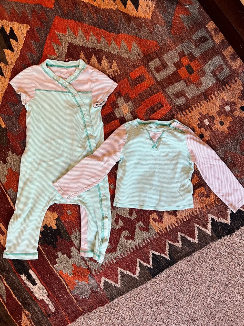 Patagonia - organic cotton toddler set (size 18-24m)